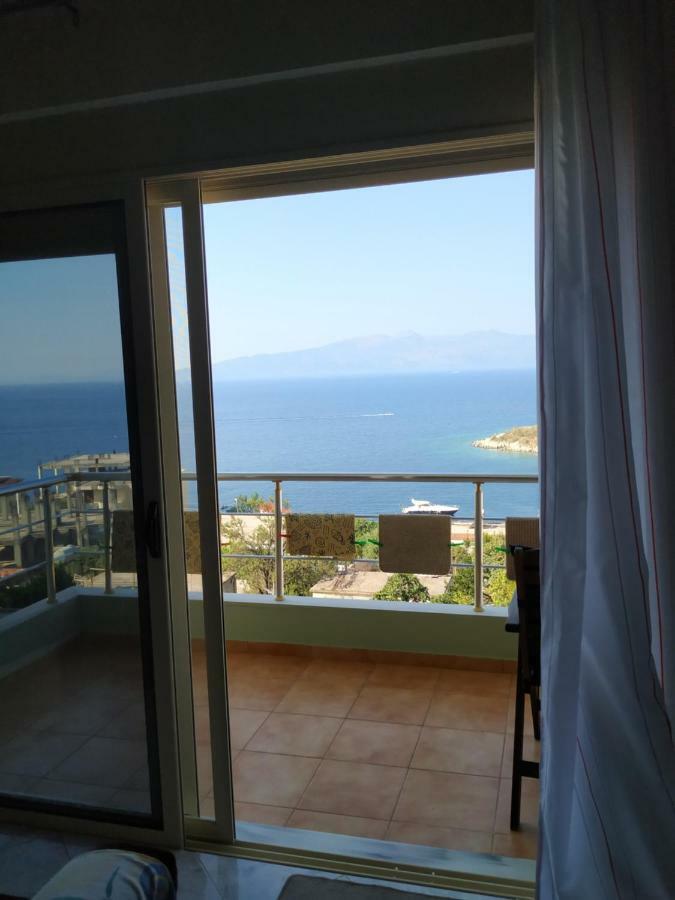 Cozy Sea Apartment Sarandë Buitenkant foto