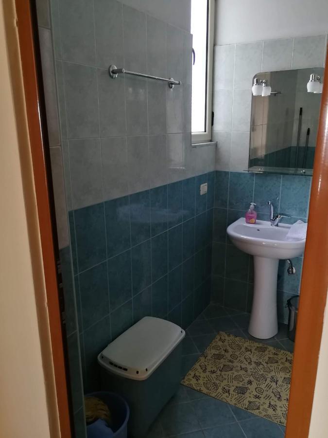 Cozy Sea Apartment Sarandë Buitenkant foto